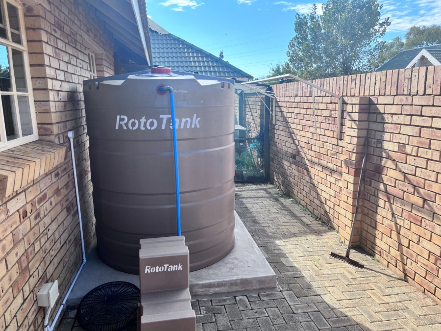 2 Bedroom Property for Sale in Heuwelsig Free State